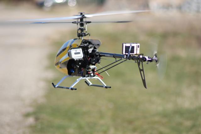 GoPro links im Unterwassergehäuse, Canon hinten drauf (das ging aber fast gar nicht)