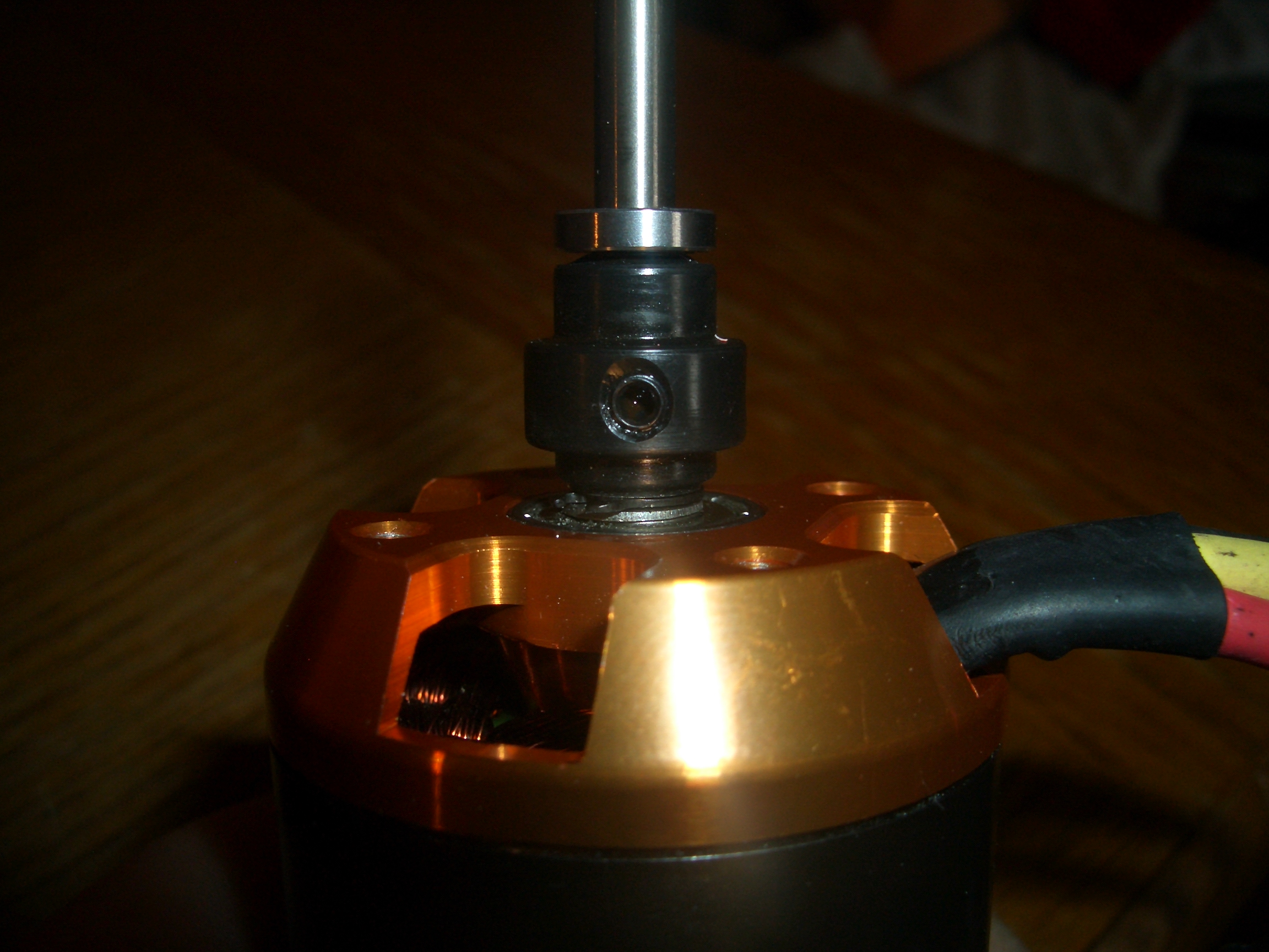 Bild von montiertem Adapter.