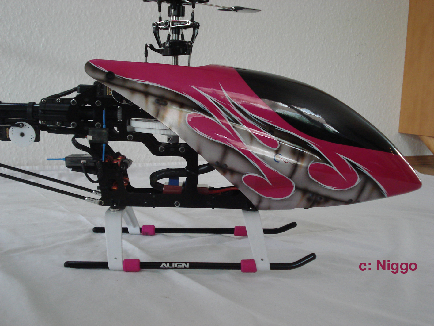 (M)ein Traum in Pink und Edelstahl-Optik: Die Haube von Canomod.
