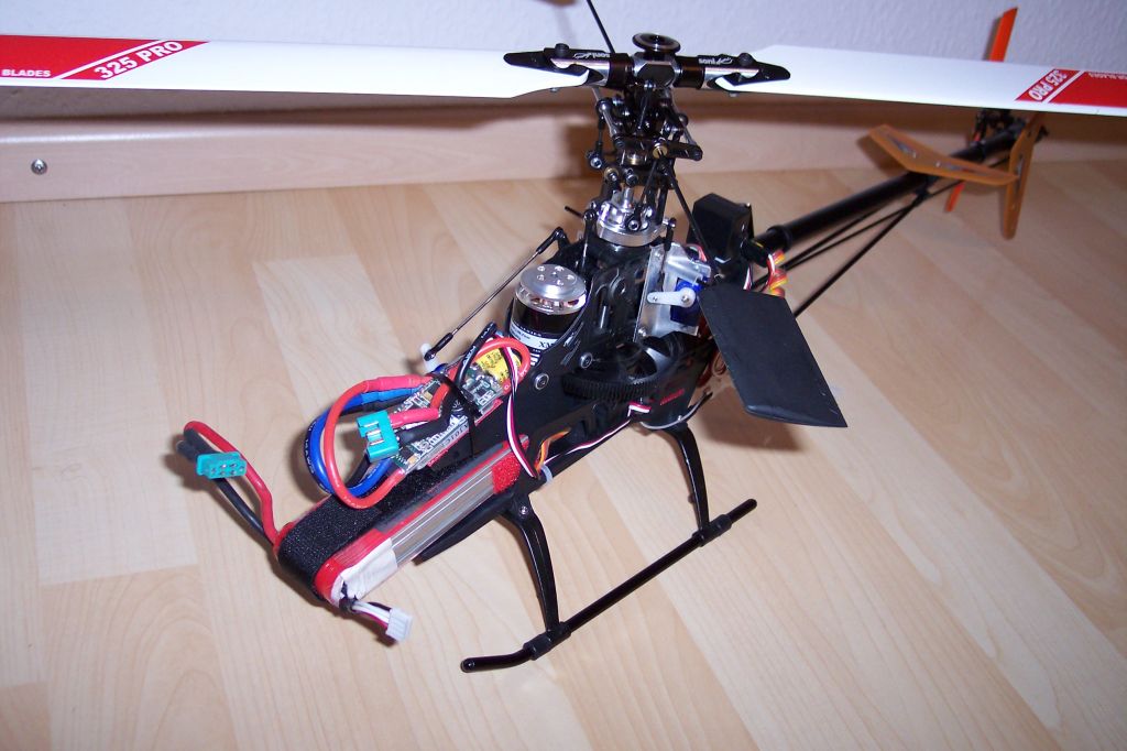Sonix-Kopf, Dualsky Motor und Roxxy-Regler