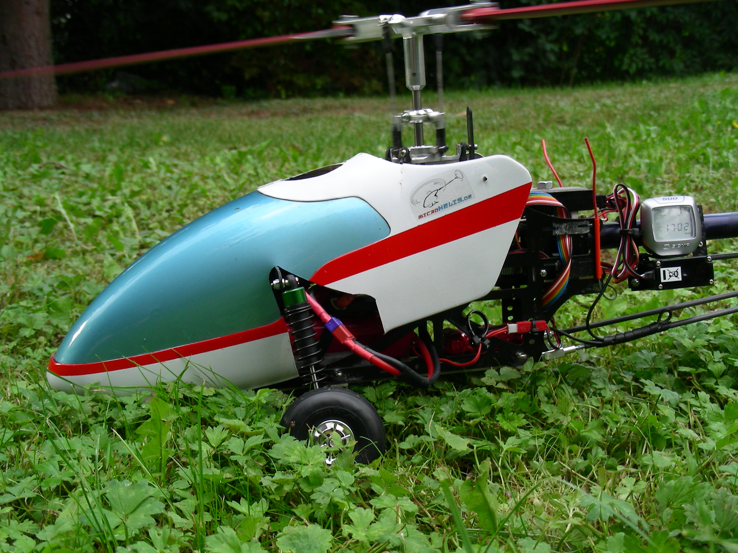 Antennenführung in Schrumfschlauch und Röhrchen