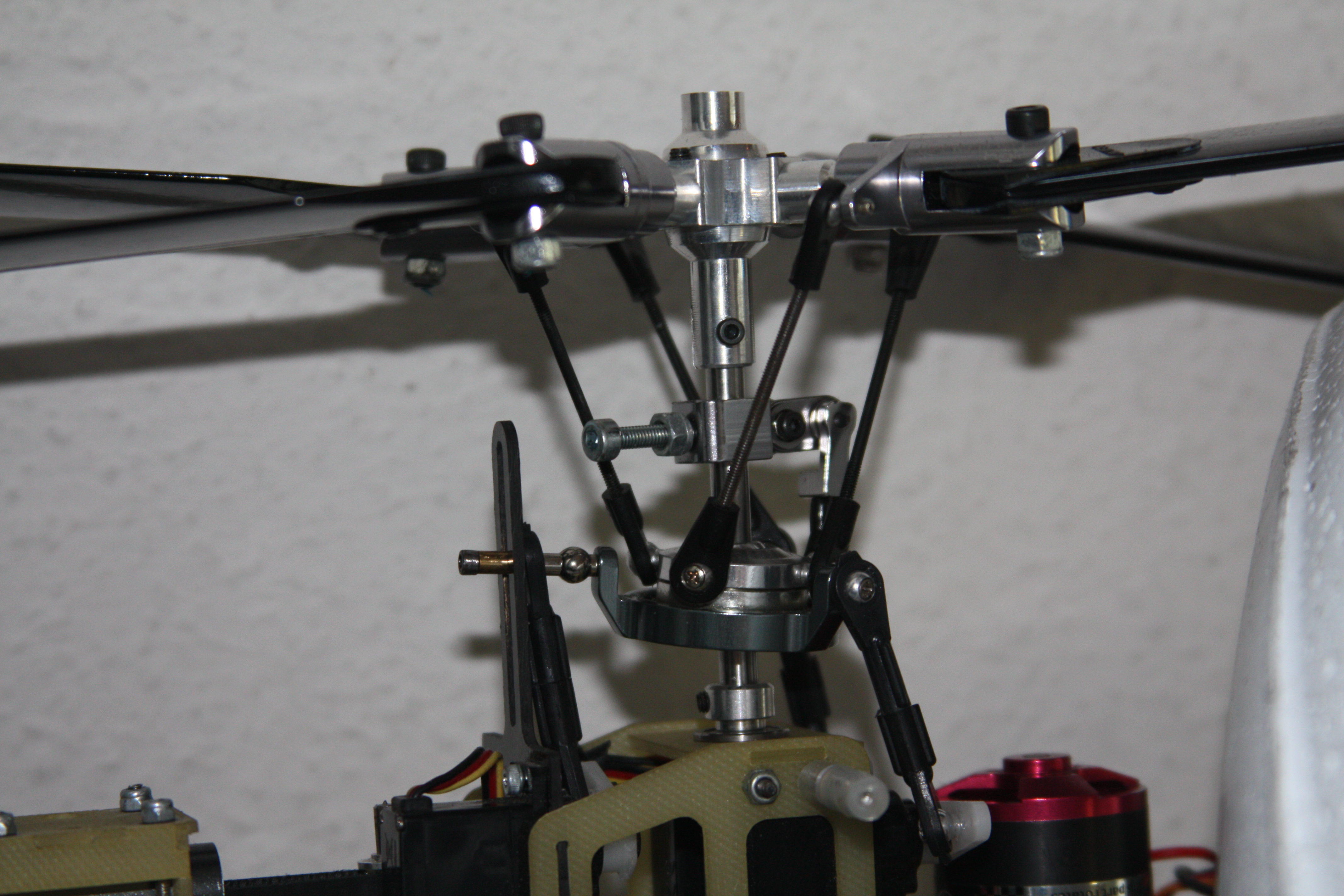 M3x14mm + Stopmutter zum feintrimmen