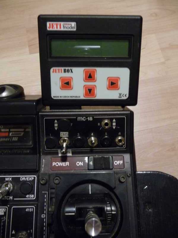 K800_Jeti Box und Schalter.JPG