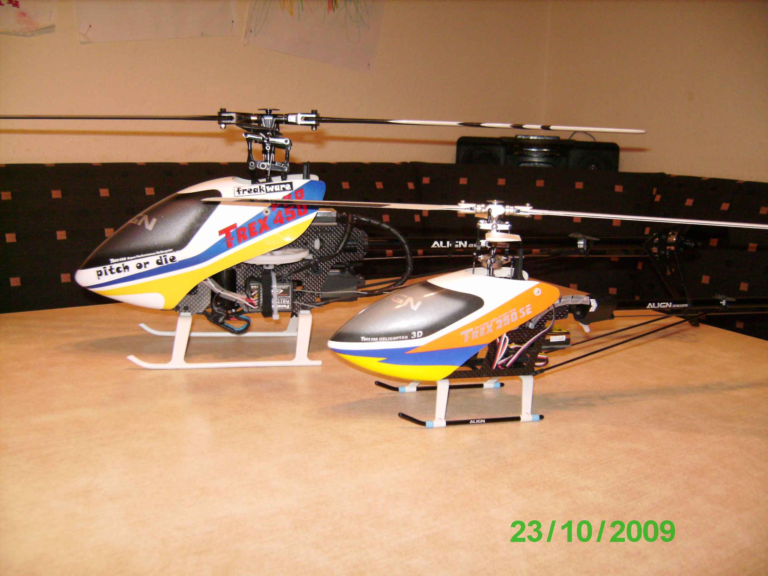 Neben seinem "großen Bruder"...