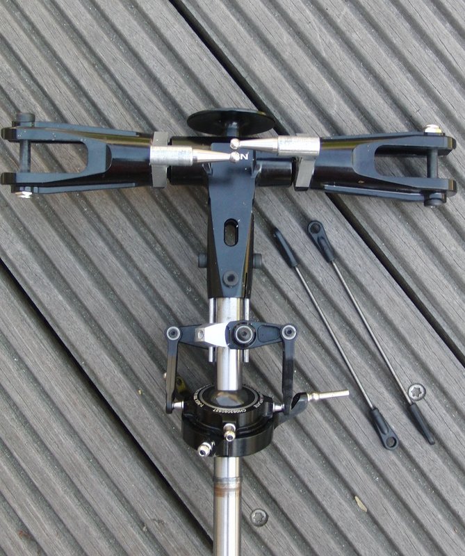 Rigid Rotorkopf T-Rex 700.jpg