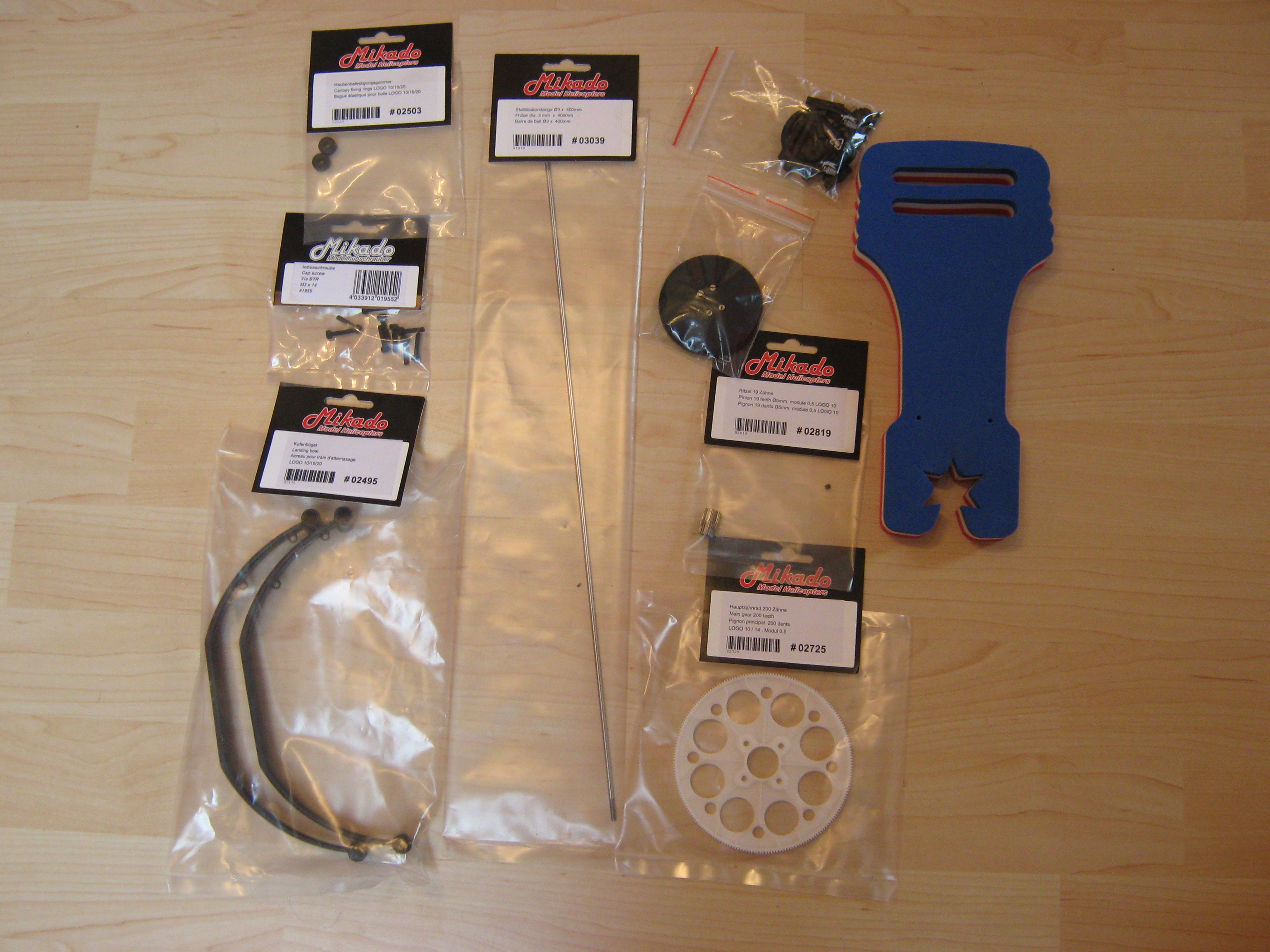 Ersatz und Tuningteile.JPG