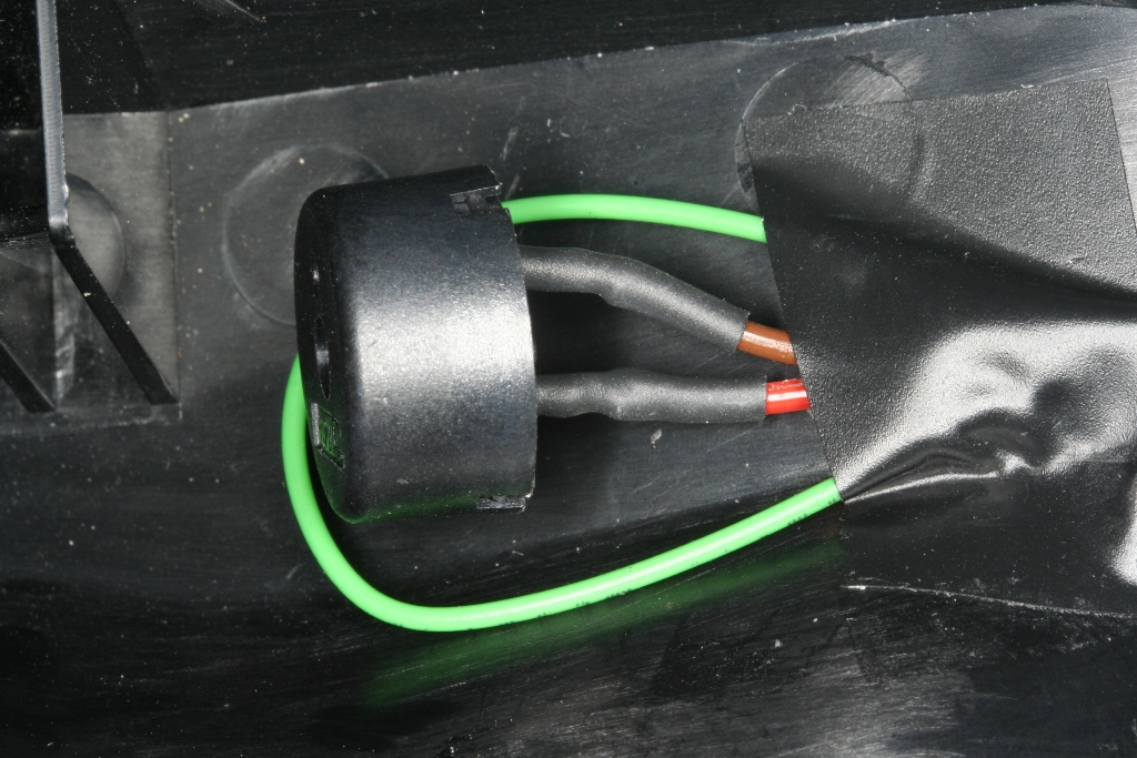 Der Piezo Piepser wurde noch nicht definitiv verlegt, vielleicht wird noch ein Klinkenstecker für einen Ohrhörer montiert