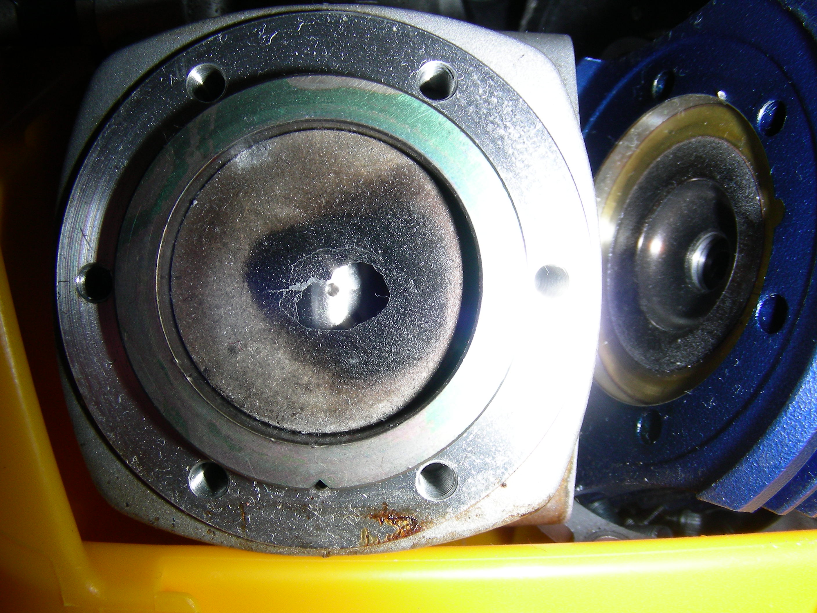 Zu Mager Motor(1)976.JPG