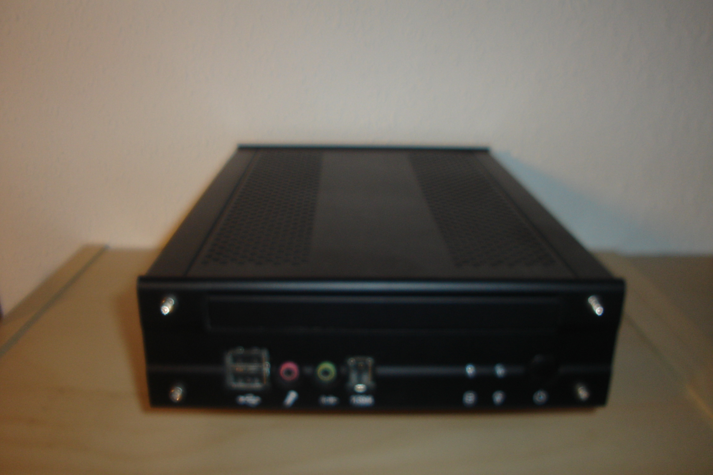 Mini-PC Front