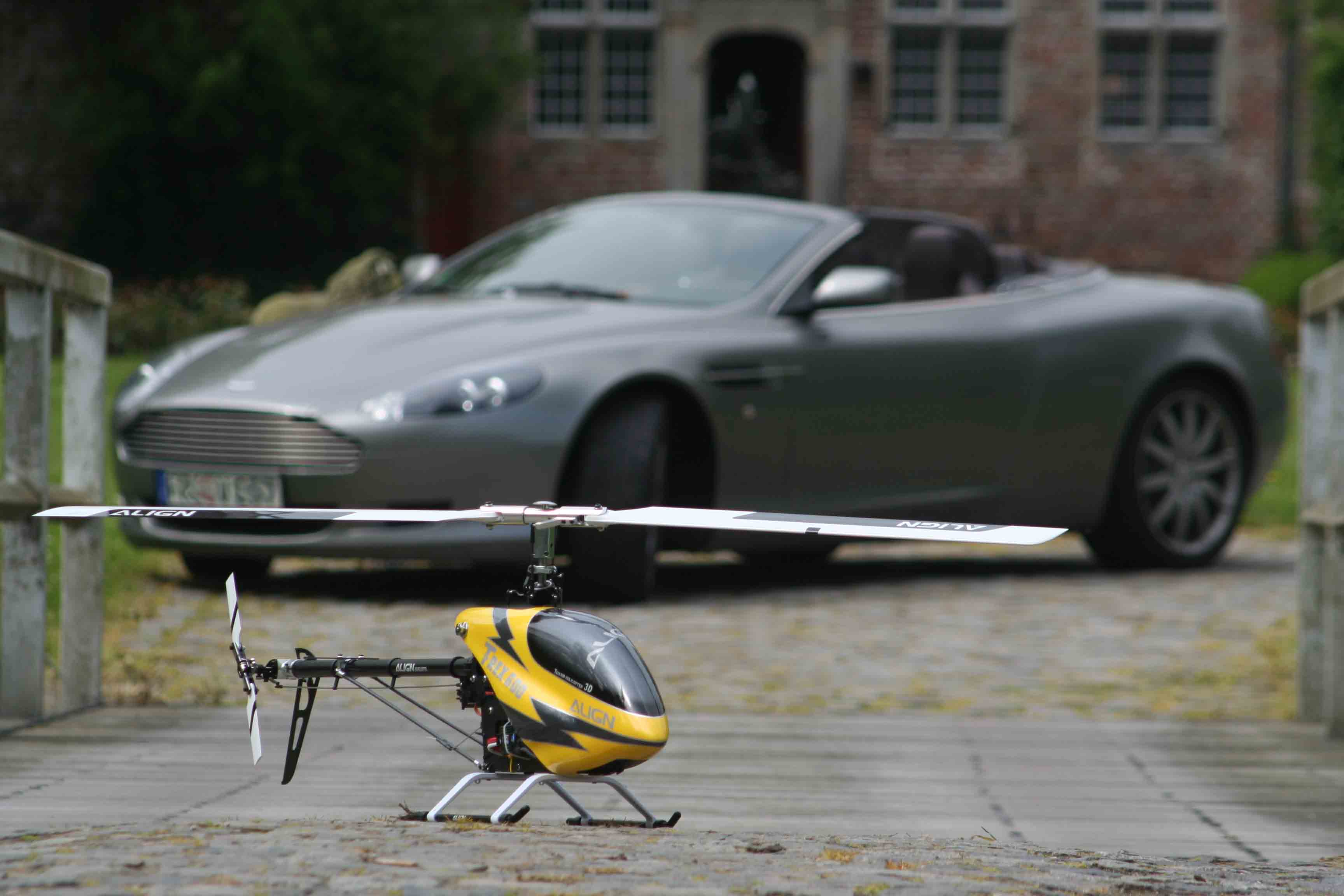 Rex und Aston Martin.jpg