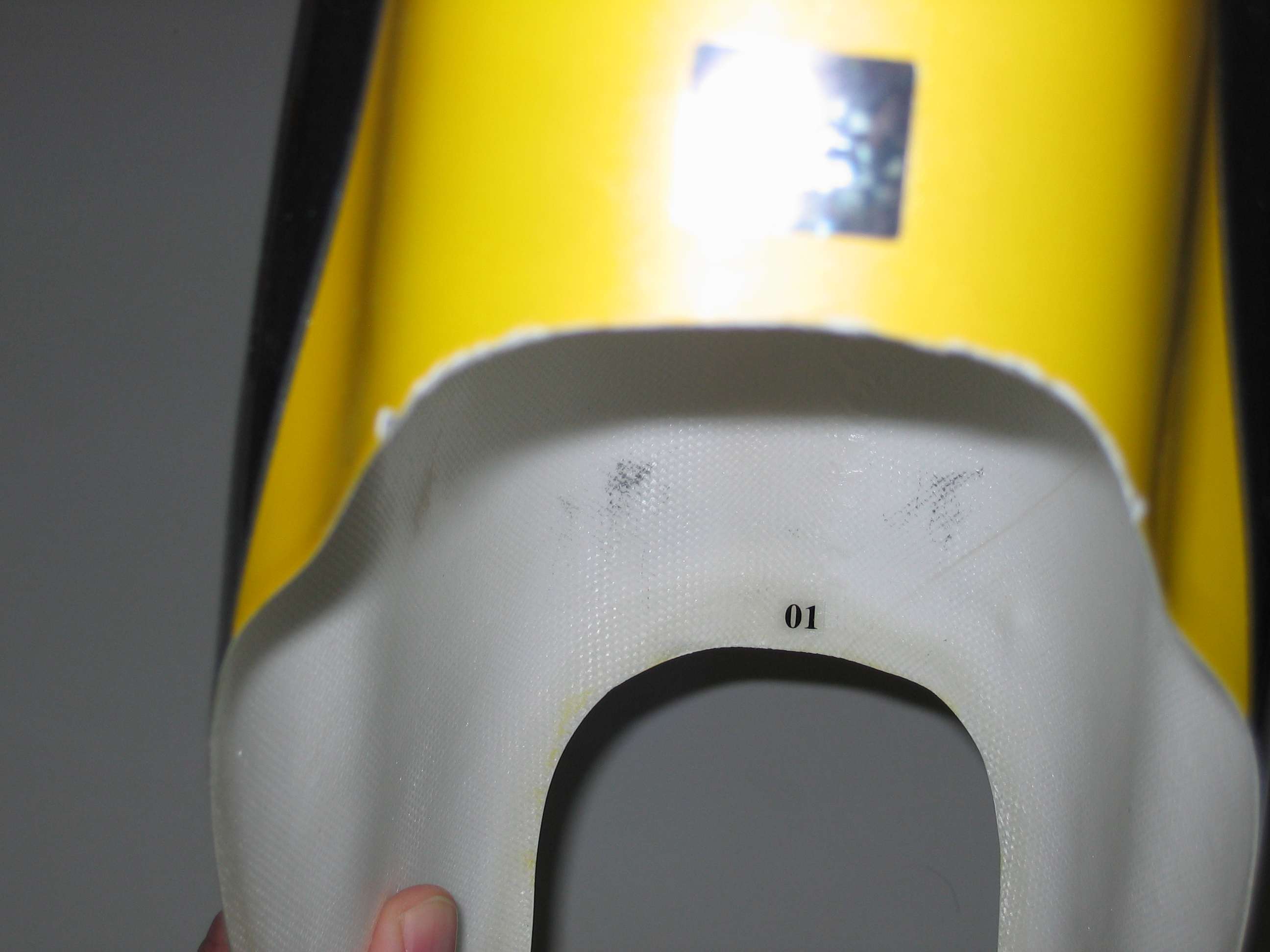 ca. 1mm an der Unterseite entfernt