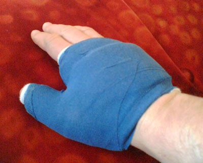 handinblau.jpg