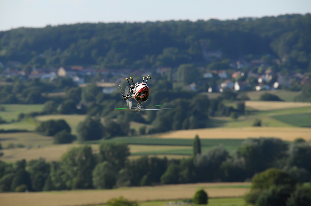 MT SE im Rückenflug