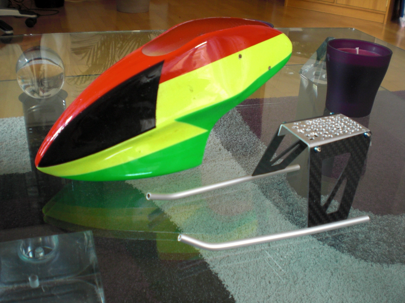 Mp Haube + Landegestell.JPG