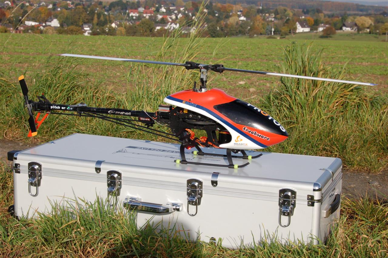 PROTOS 500 CFK Flybarless mit Transportkoffer
