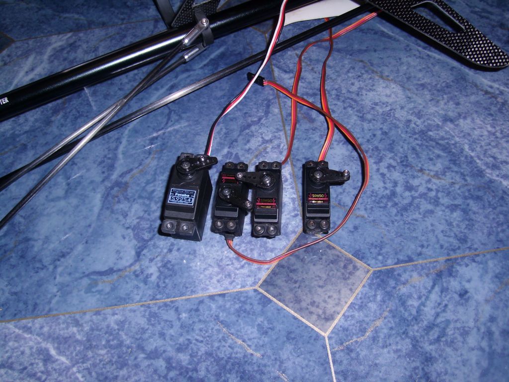 Tarot Servos.jpg