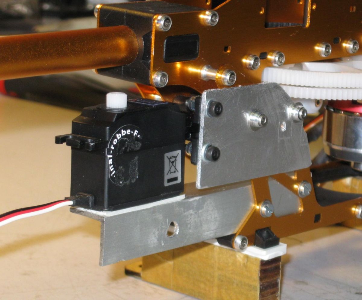 Heckservo-1.jpg