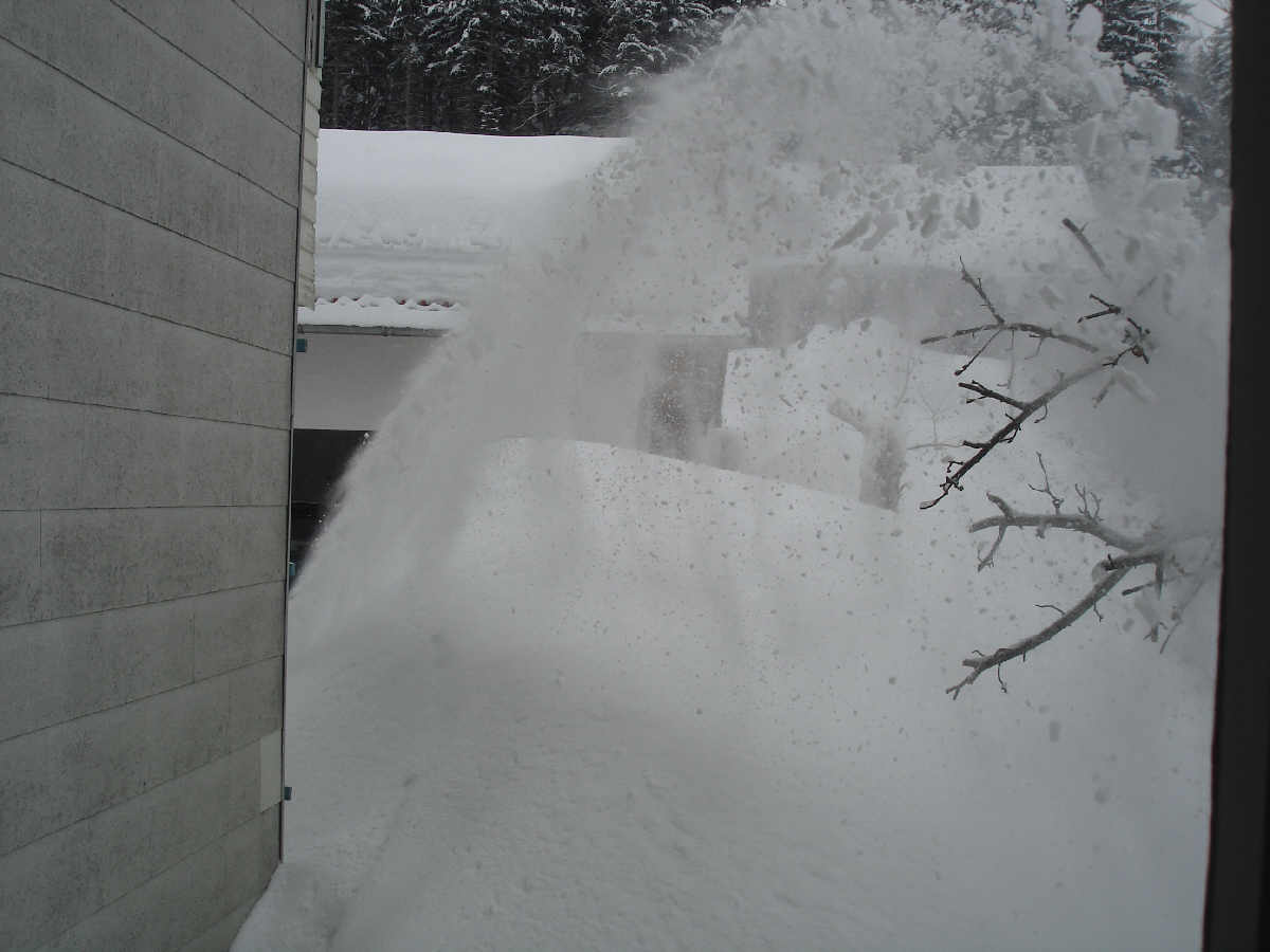 Aus dem Badfenster geschossen