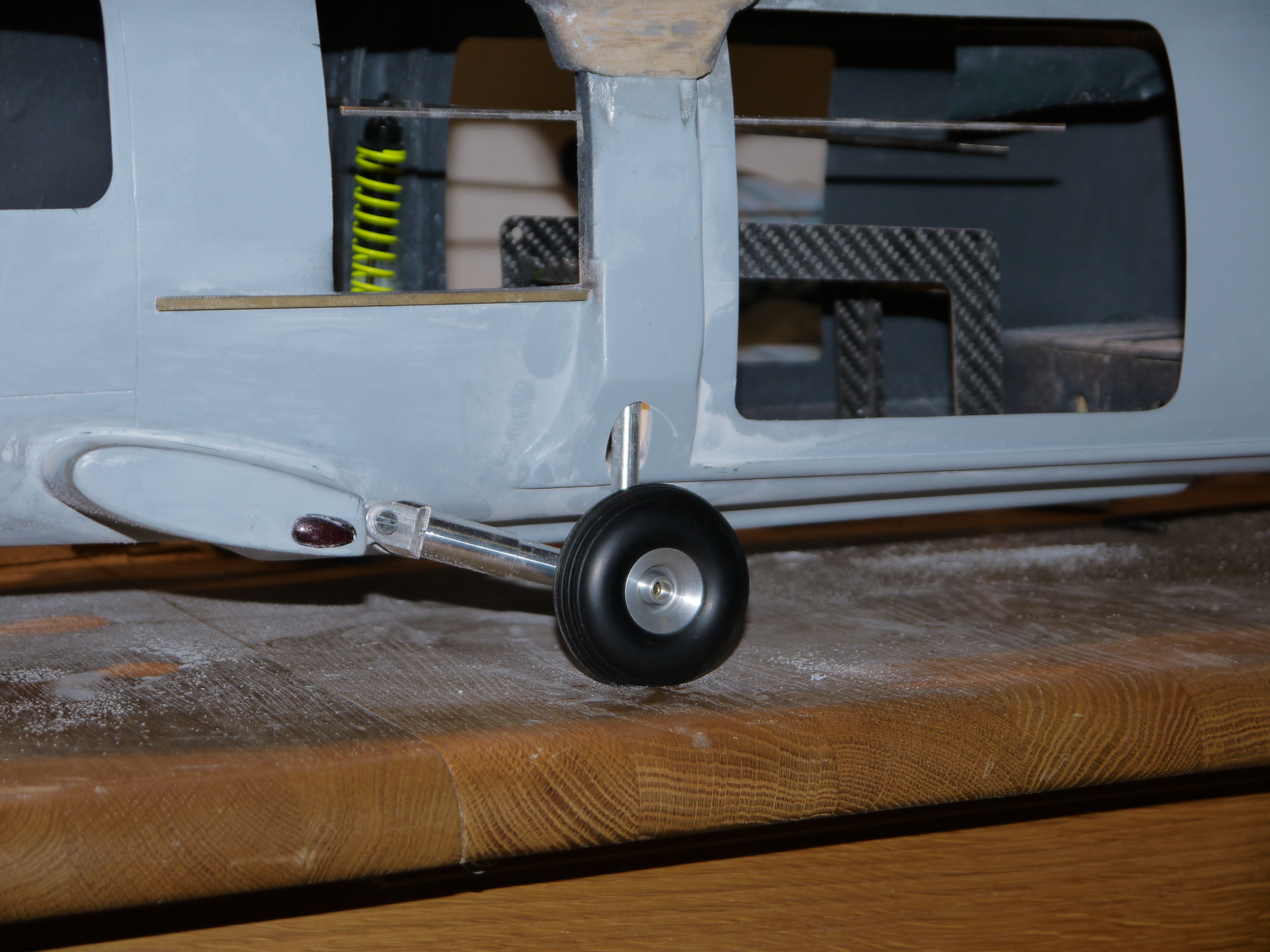 Fahrwerk und LSW 004.JPG