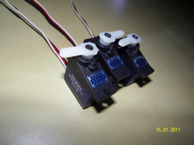 servos.JPG