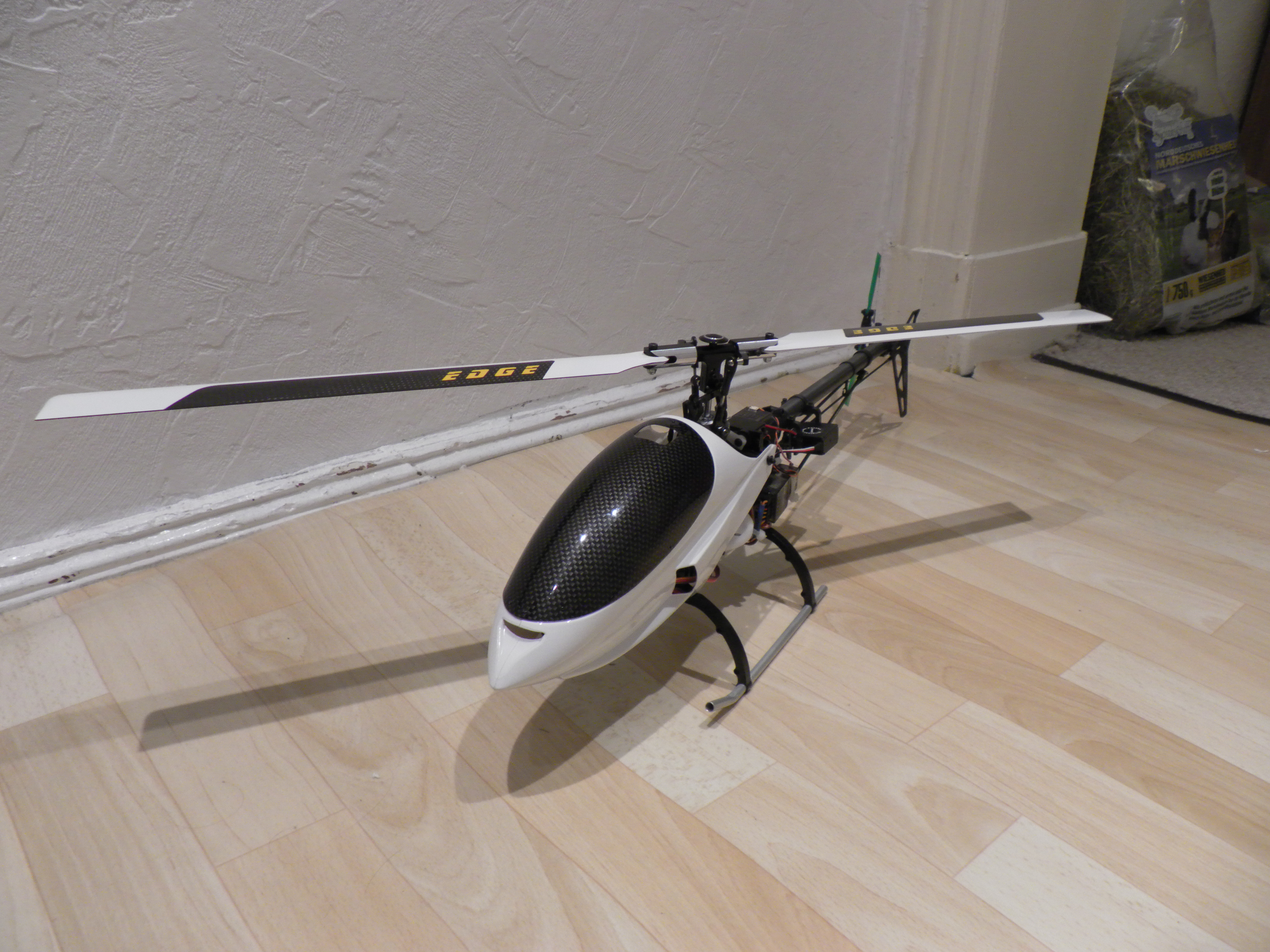 Mini Titan mit Ministabi, RJX Kopf, TT und Basti205 Eigenbaumotor.
