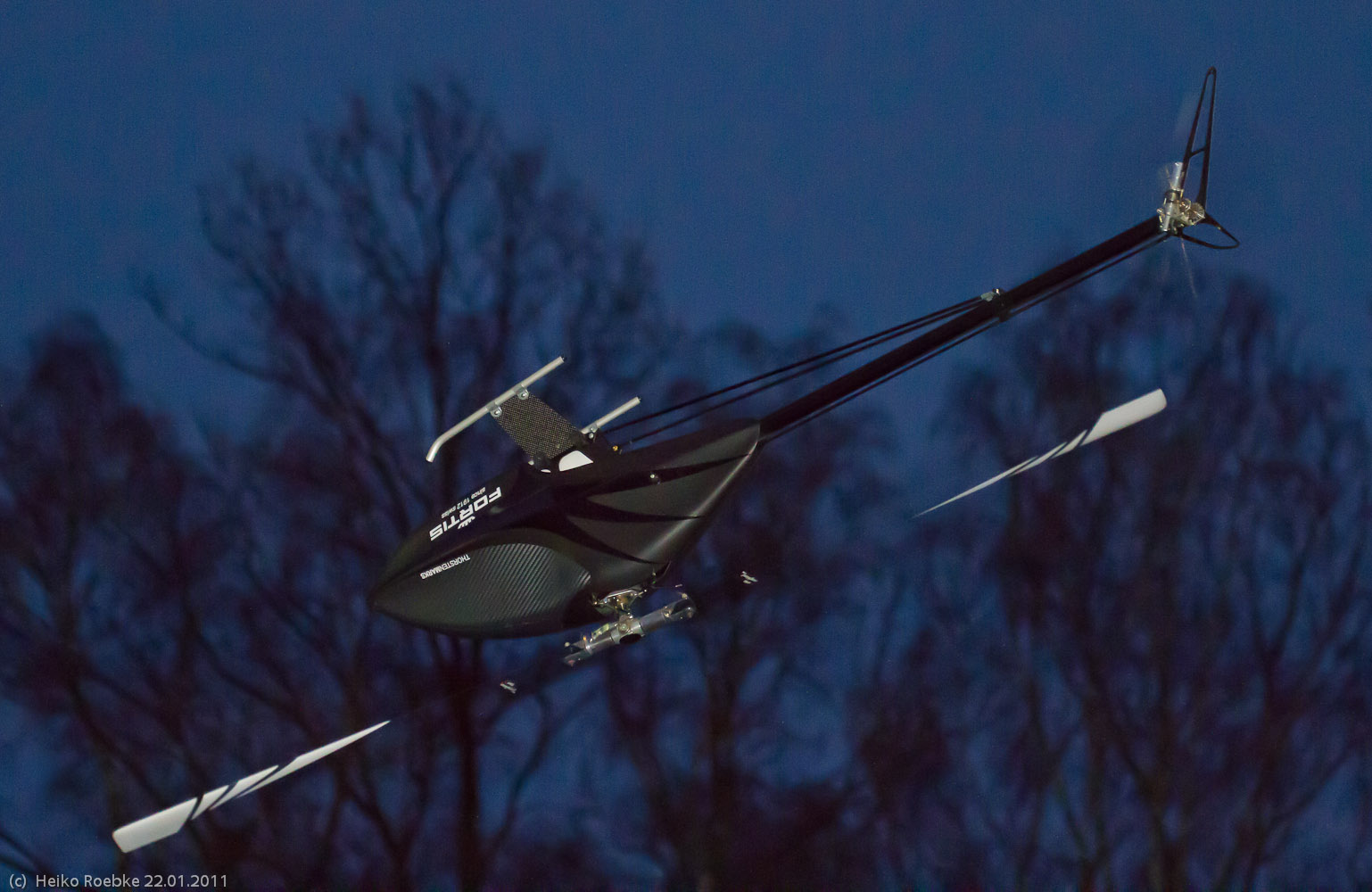 2011-01-22 Flutlichtfliegen Alvesse (01 von 71).jpg