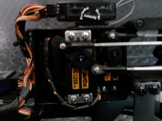 E550 Servo.jpg