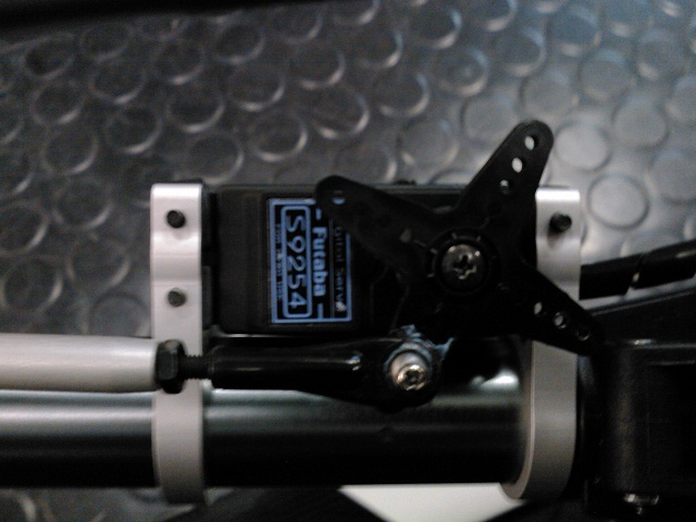 E550 Heckservo.jpg