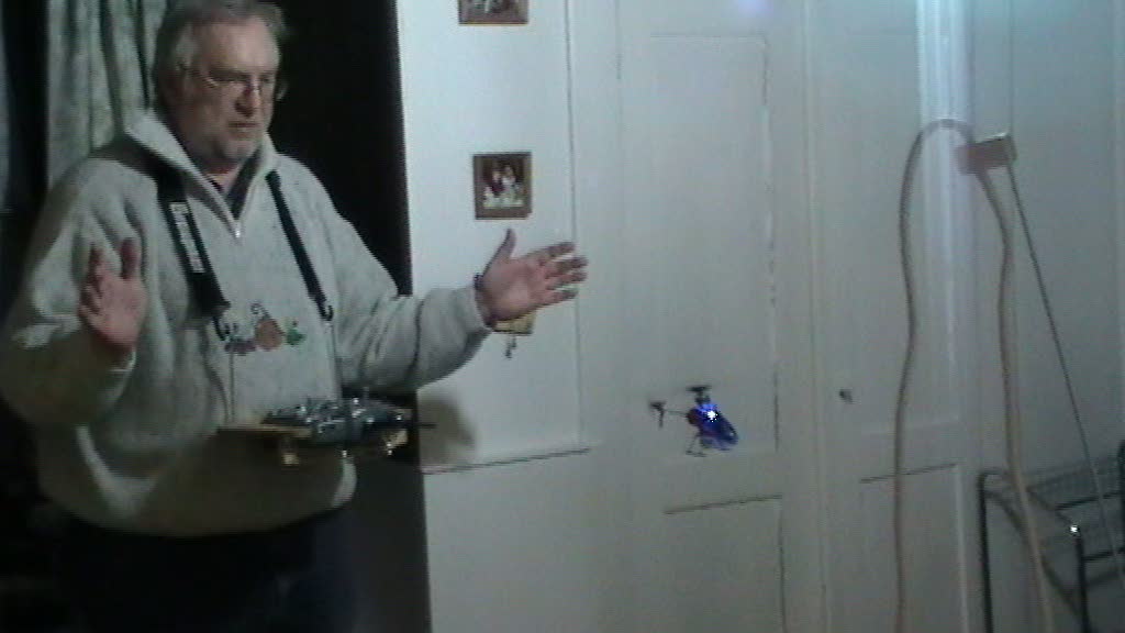 ca. 5 Sekunden im kleinen Bügelzimmer Hands-off