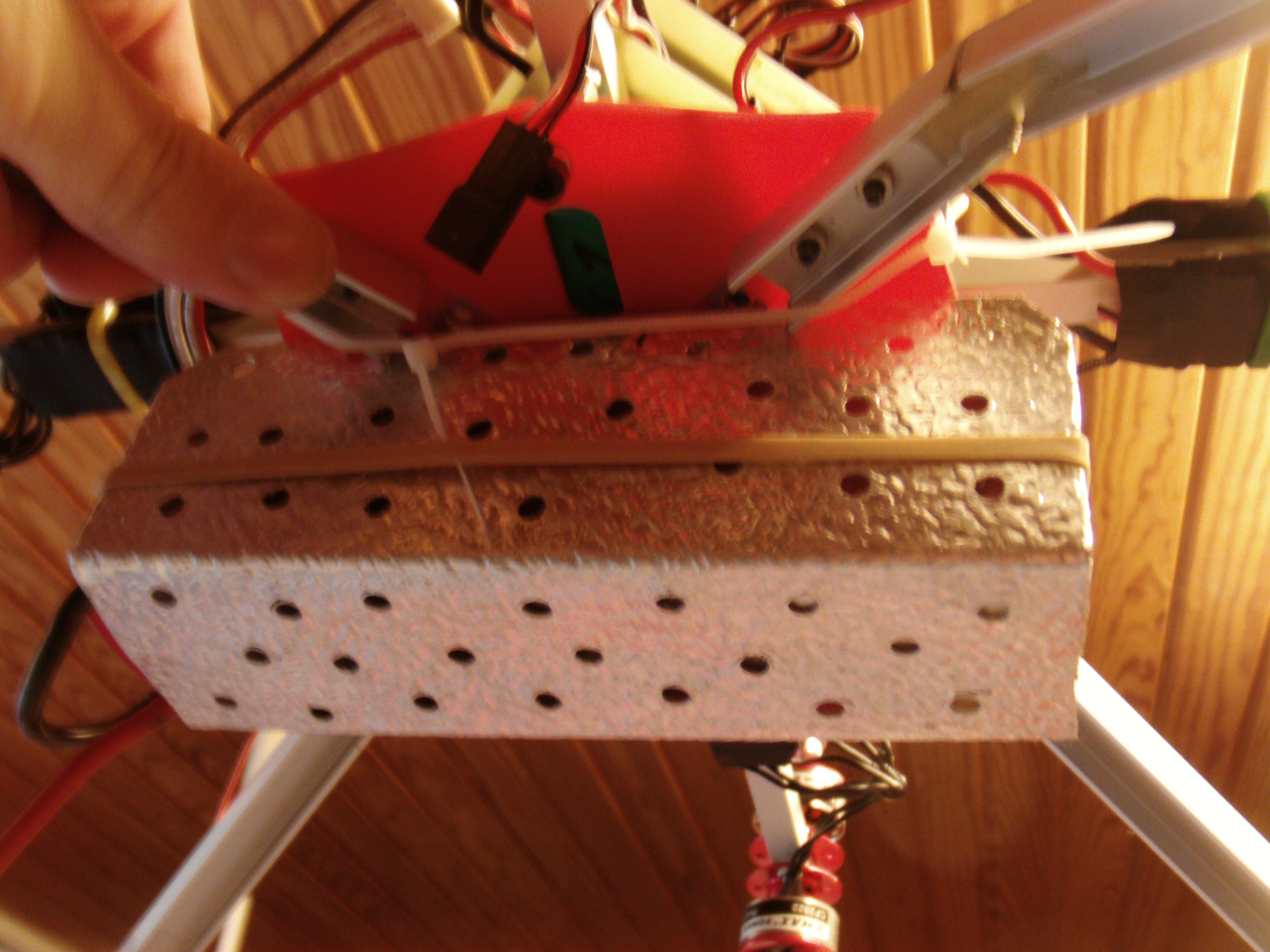 Akkuhalterung seitlich