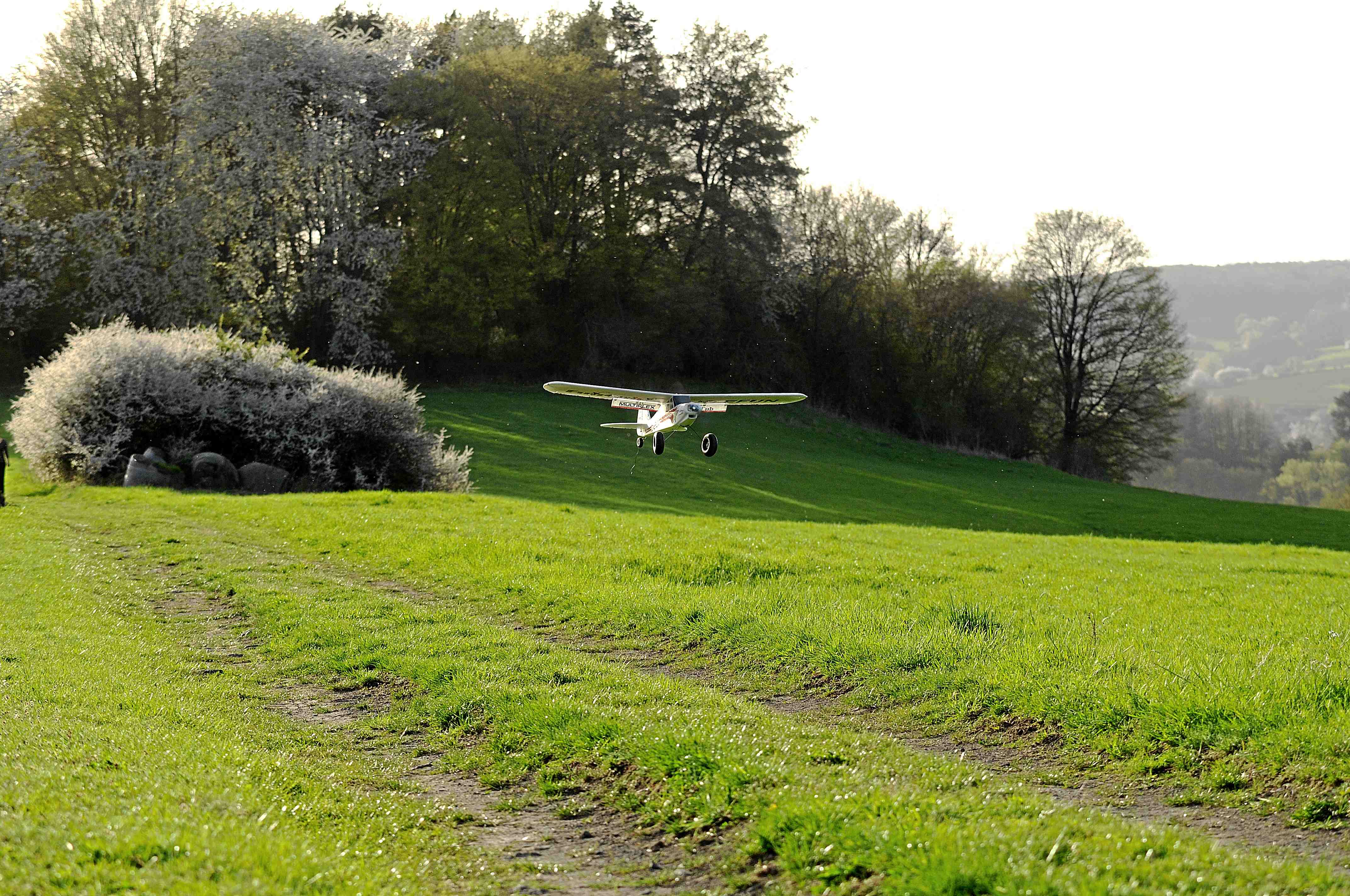 Naturlandebahn für Buschflieger ist auch vorhanden!