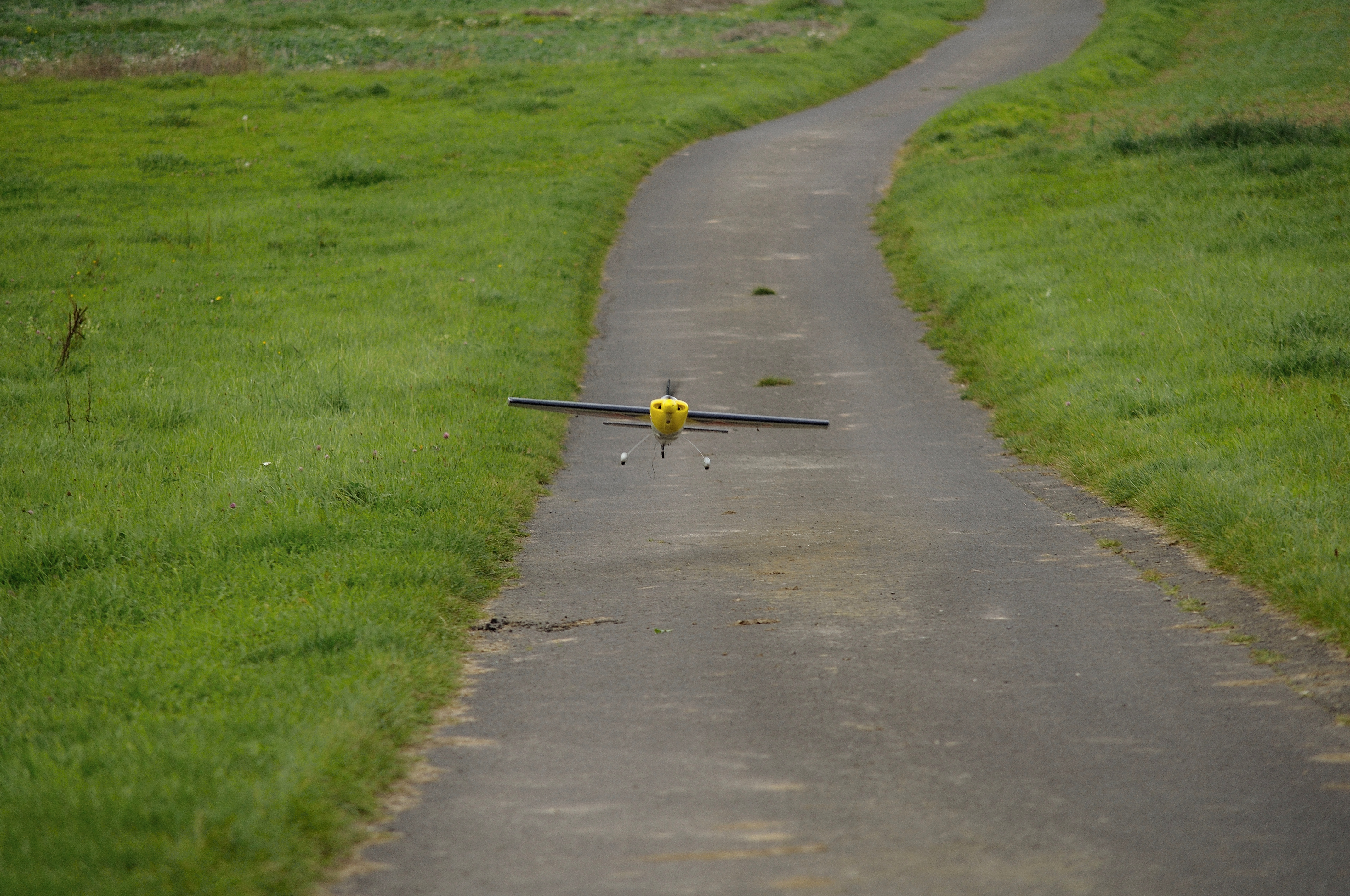 Für filigrane Konstruktionen gibts eine geteerte Bergauf-Landebahn