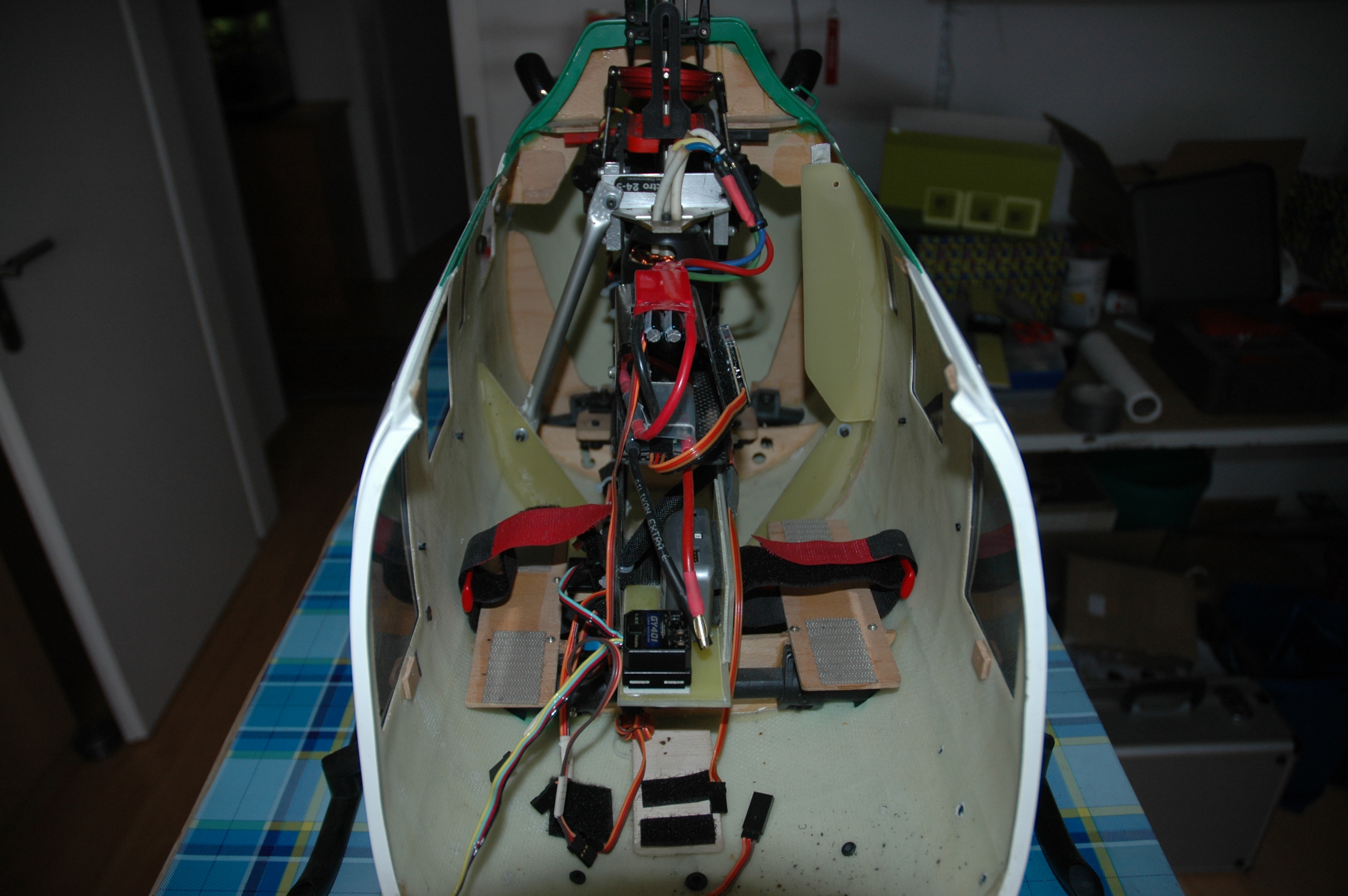 Heli zerlegen und Mechanik demontieren