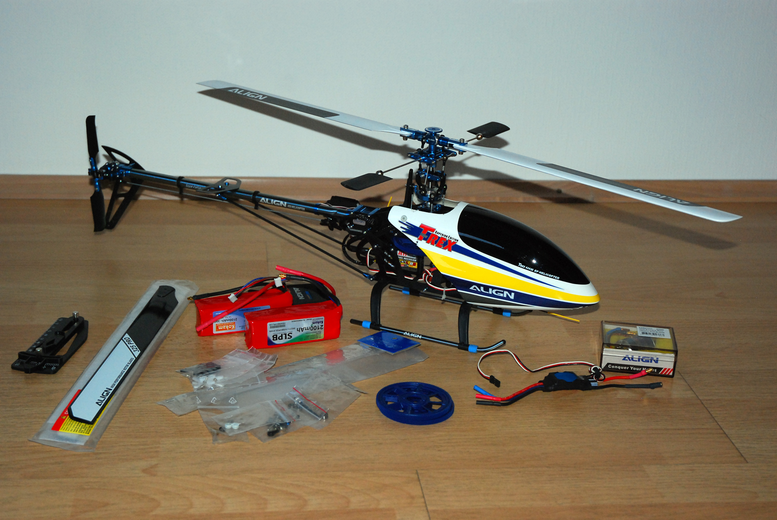 Heli und Zubehör.jpg