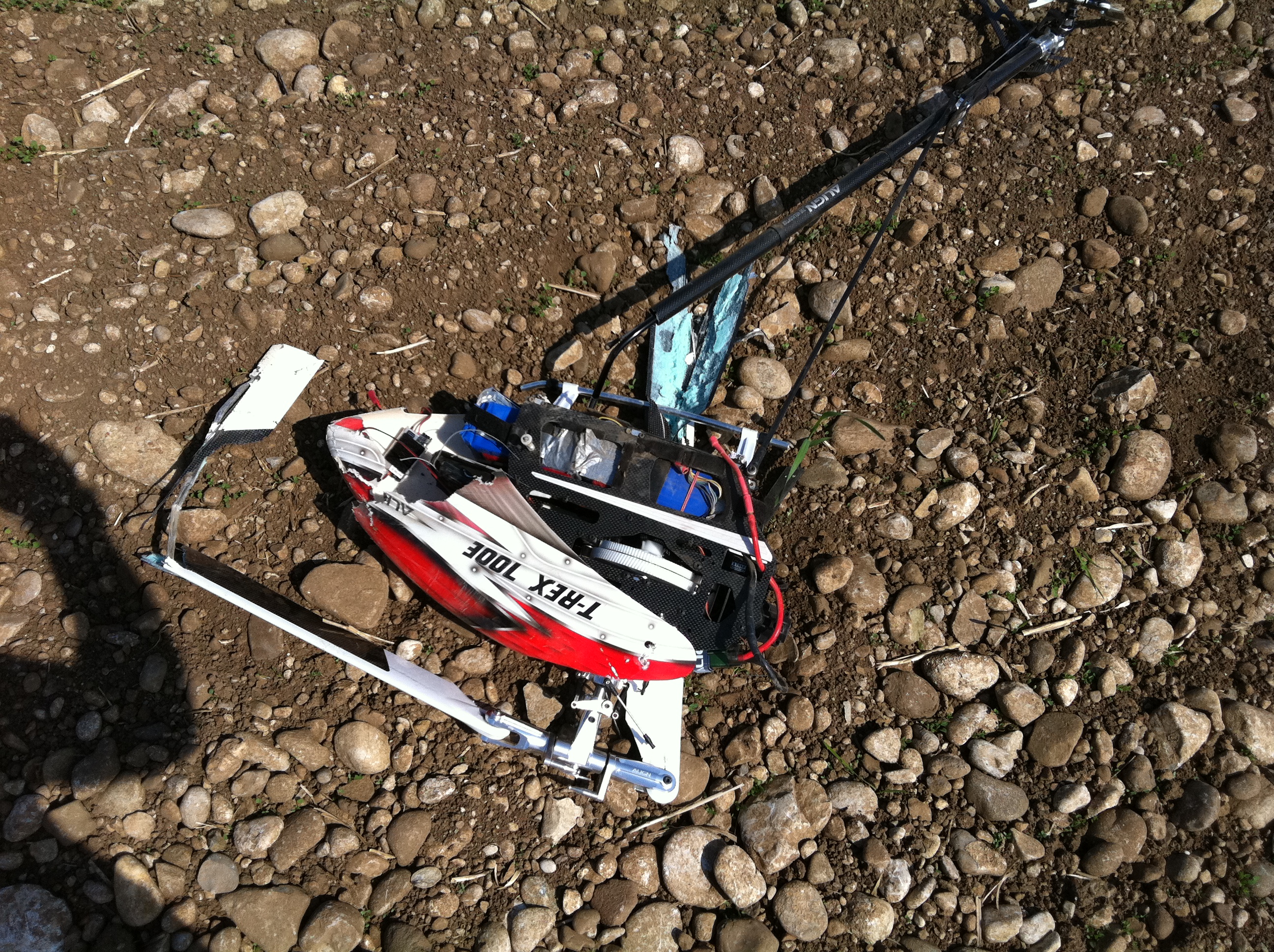 Absturz Rex 700-4.jpg